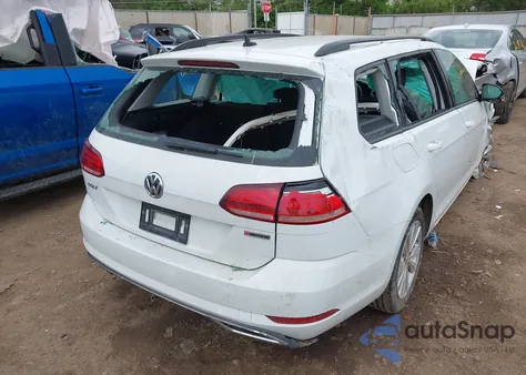 2019 Volkswagen Golf Sportwagen 1.8T S z USA, uszkodzony, nr VIN 3VW117AUXKM508467